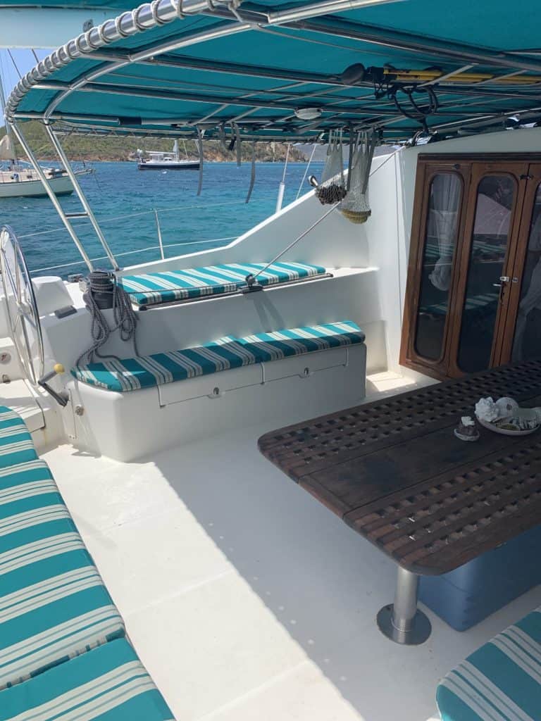 Pros and Cons of Living on a Boat. By Experienced Boaters.