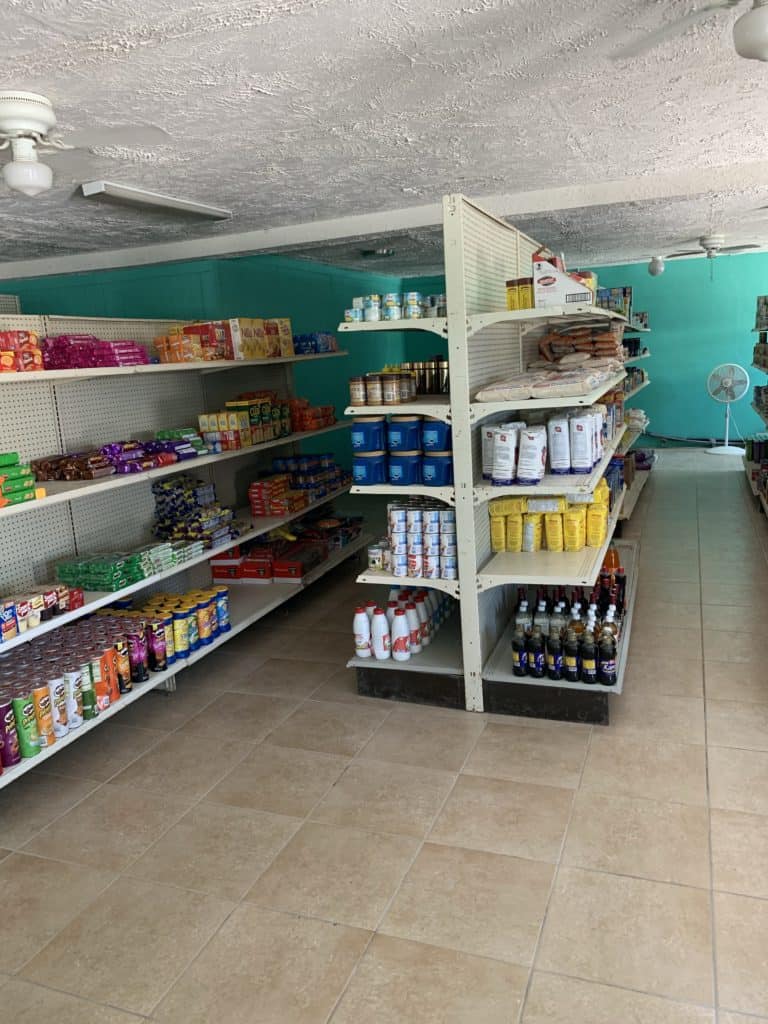 Provisioning for Bahamas does not need to include essentials. Grocery stores like this one have all the basic ingredients you may need. 